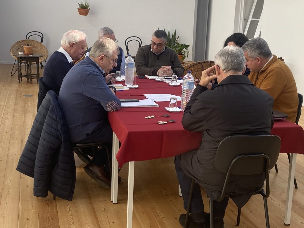 Santuário do Senhor Santo Cristo acolhe reunião de  reitores de santuários diocesanos