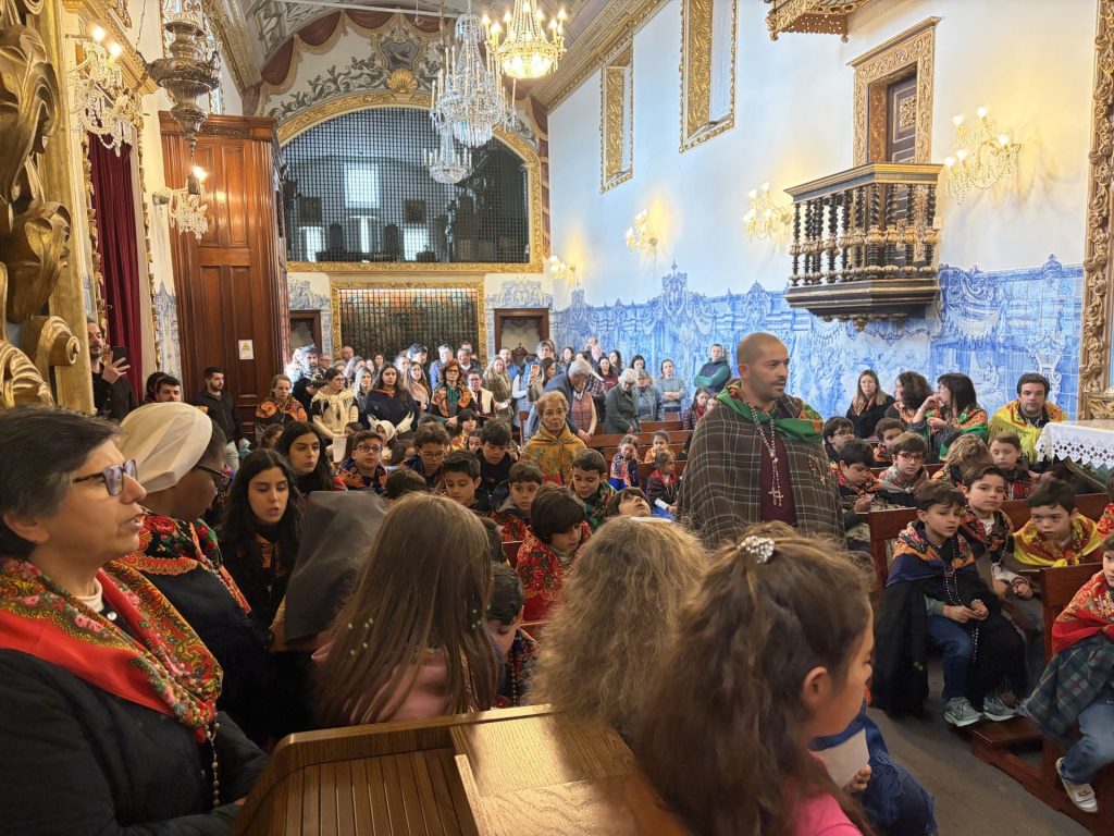 Romeiros de São Francisco Xavier participam na eucaristia no Santuário