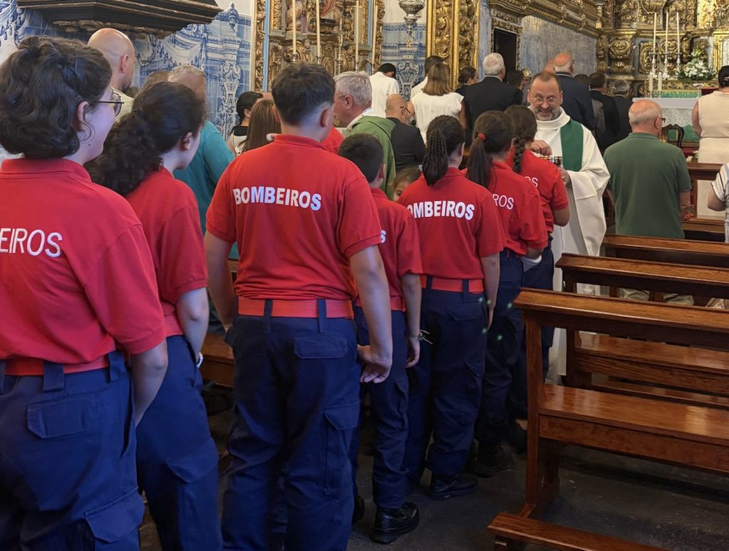 Missa de ação de graças assinala os 147 anos dos Bombeiros de Ponta Delgada e os 85 anos do Senhor Santo Cristo dos Milagres como padroeiro
