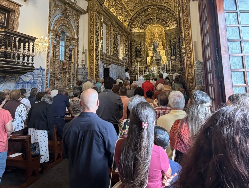 Reitor do Santuário do Senhor Santo Cristo apela à resistência e confiança perante as adversidades